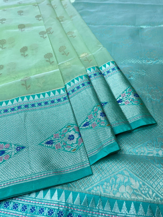 Sea Blue Organza Saree with Contrast Border and Allover Geometrical Body Design b0280ds