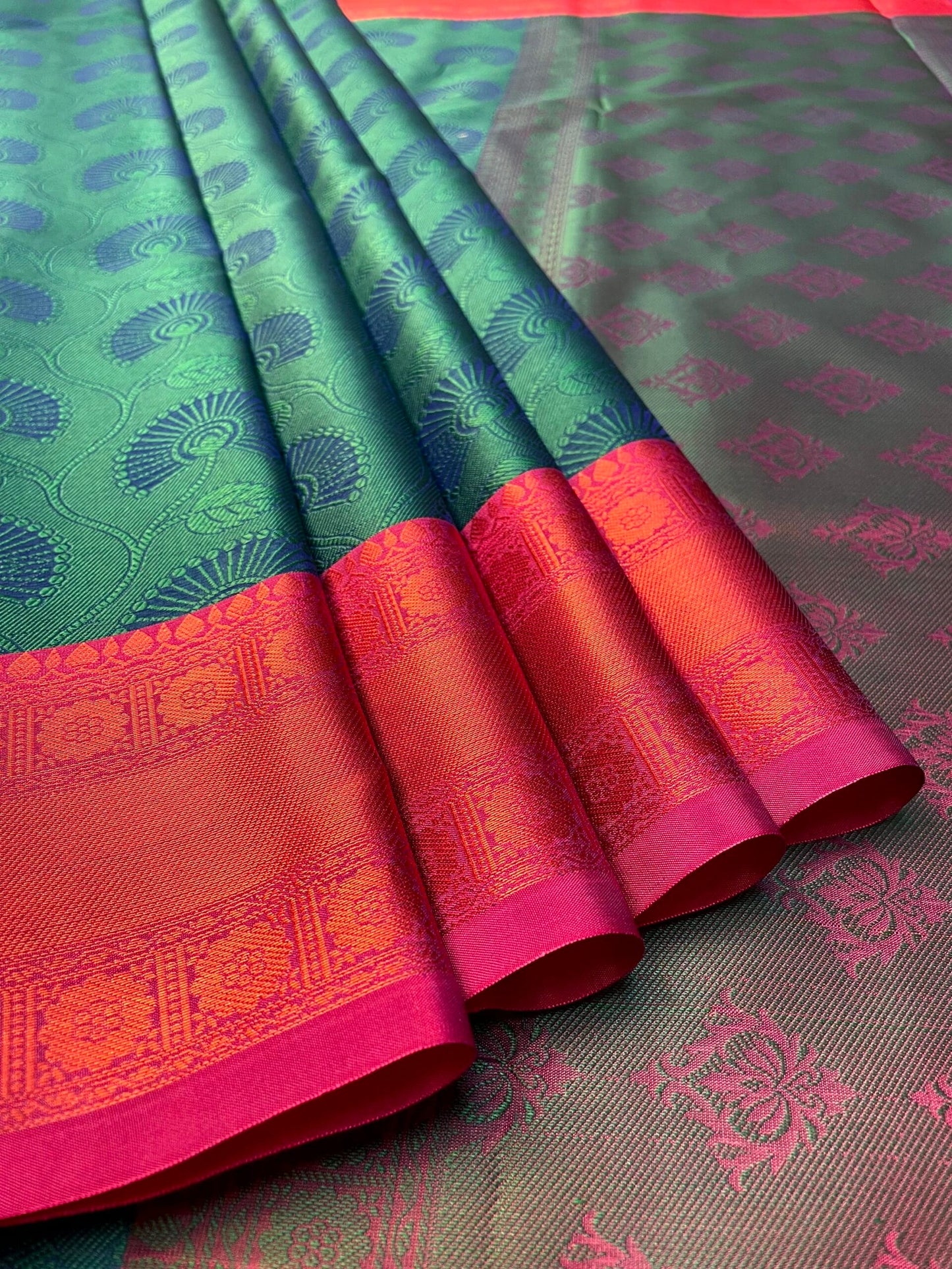 Kora Brocade Saree with Contrast Banaras Border and Allover Body Design b0295ds