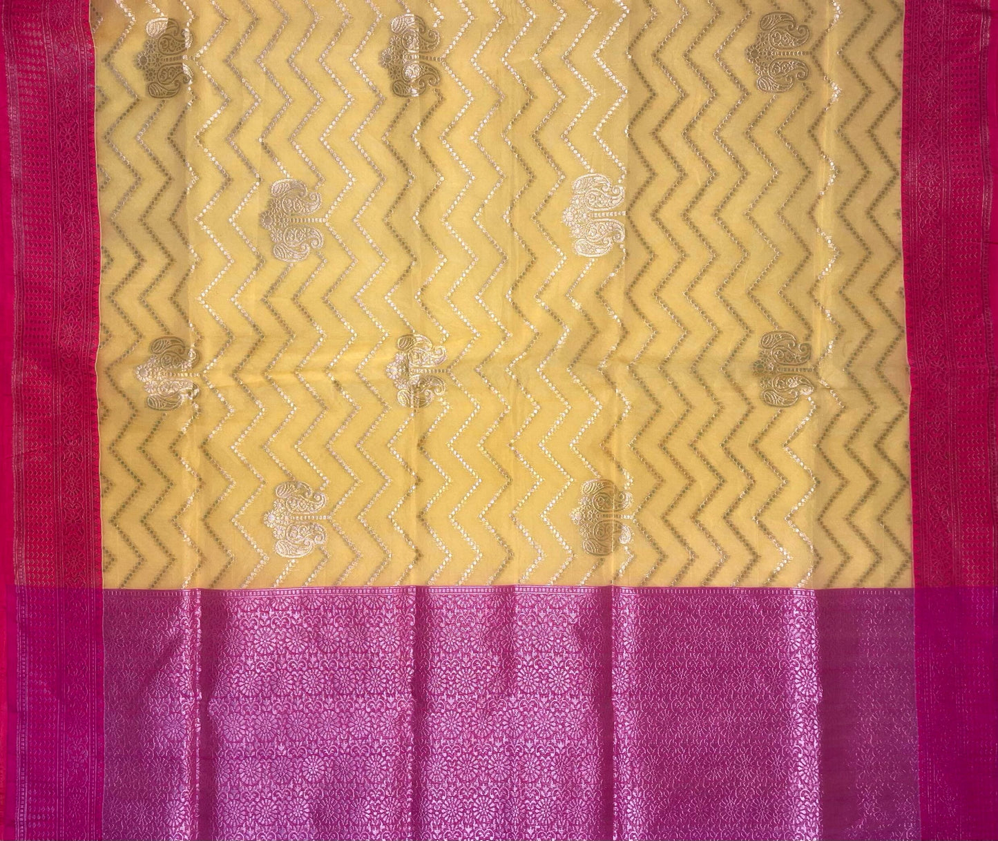 Mustard Organza Saree with Contrast Border and Allover Geometrical Body Design b0304ds