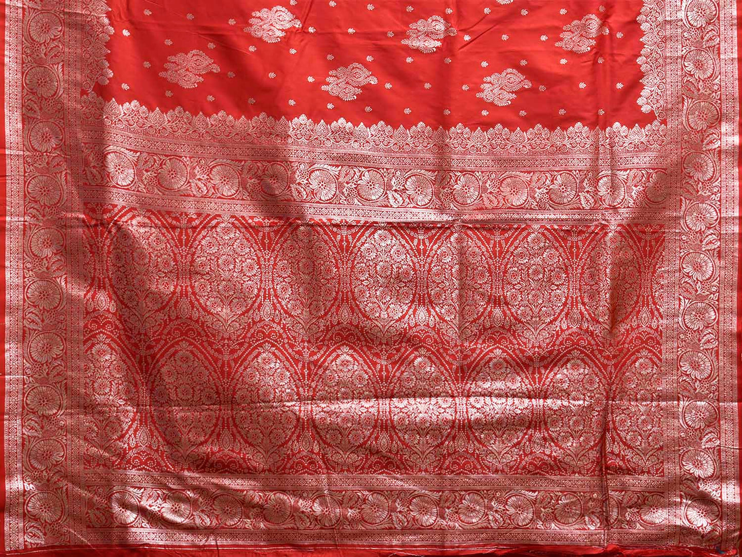 Red Banaras Viscose Silk Saree with Border and Pallu Design b0307
