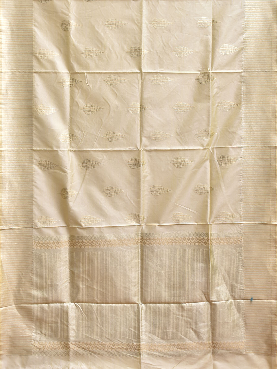 Beige Banaras Viscose Silk Saree with Body Buta and Pallu Design b0311