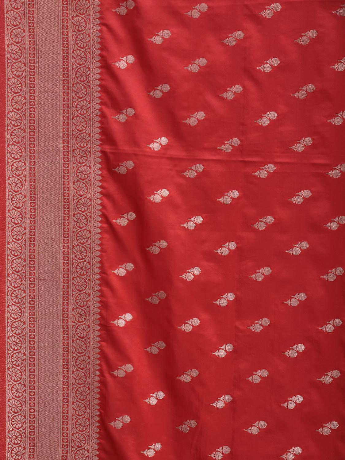 Red Banaras Katan Saree with Border and Pallu Design b0328