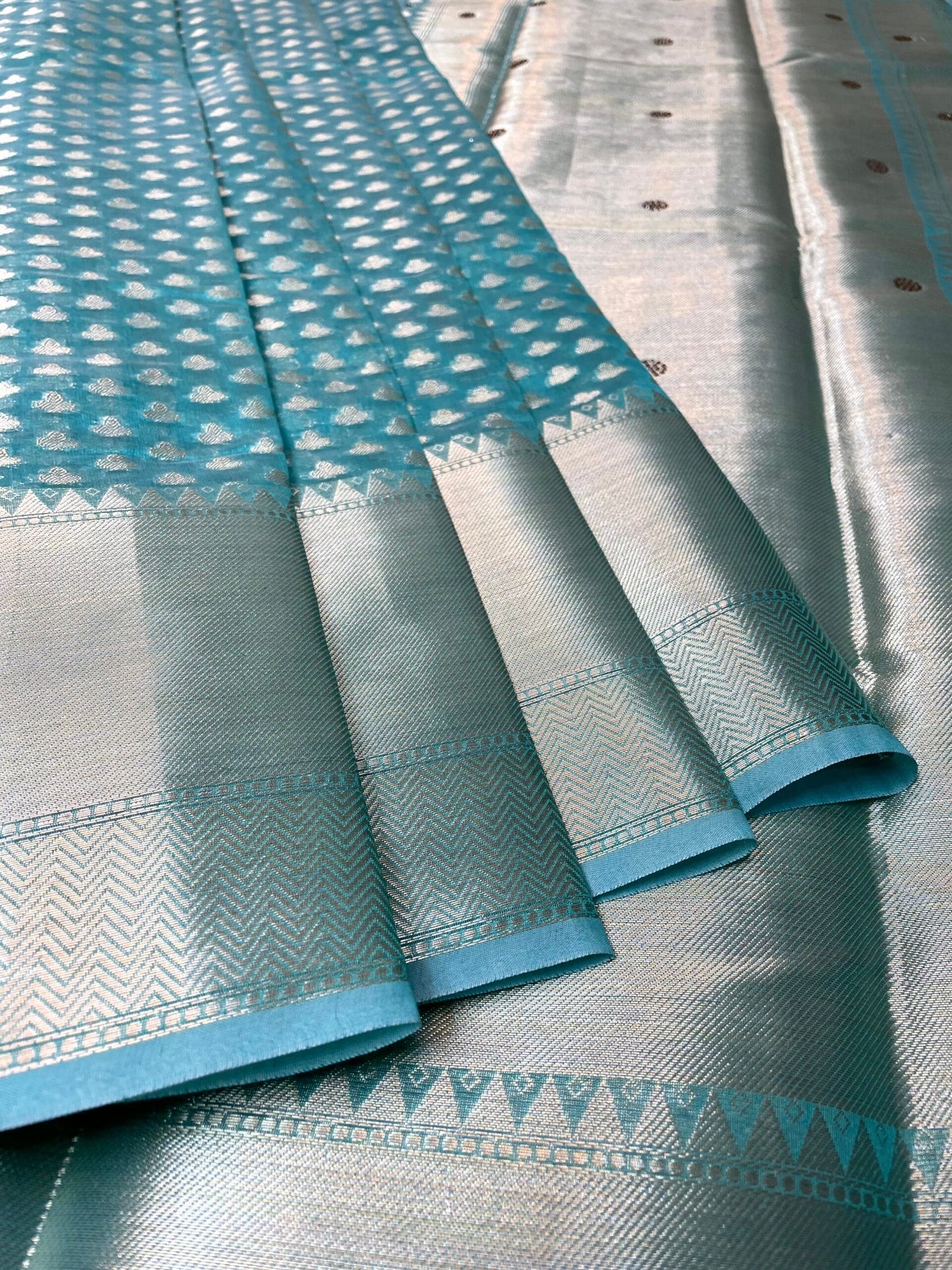 Light Blue Banaras Fancy with Zari Border Body Butta and Pallu Design b0360ds