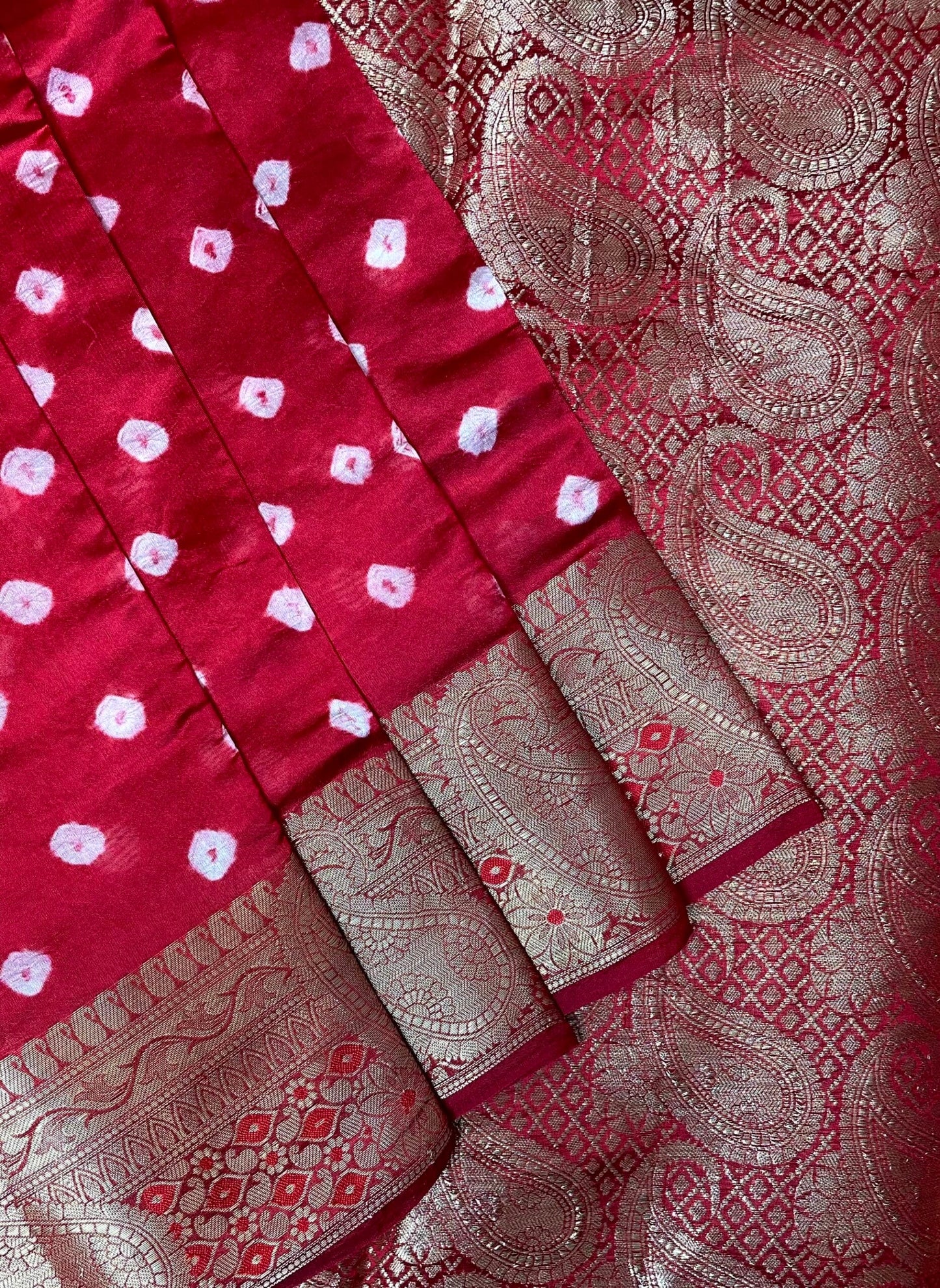 Red Banaras Bandhani Silk Saree with Border and Pallu Design b0405ds