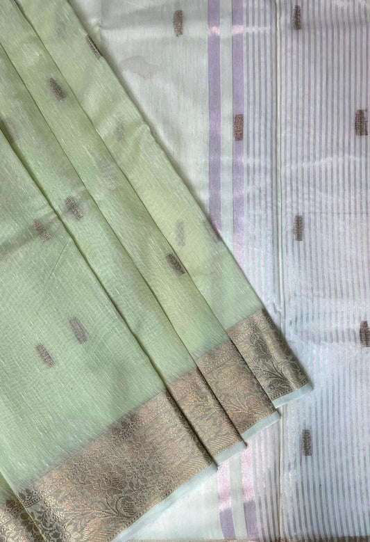 Fancy Raw Silk Saree with Intricate Border and Body Butta Design b0422ds