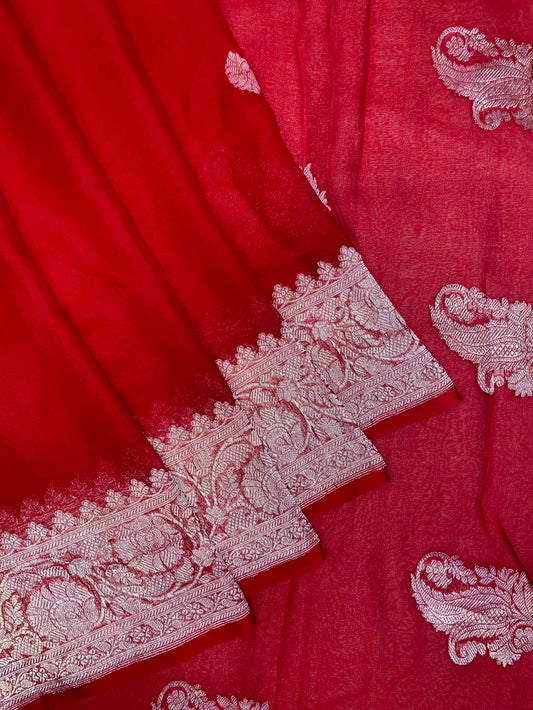 Red Handloom Banaras Chiffon Saree with Kadwa Buti Design b0423ds