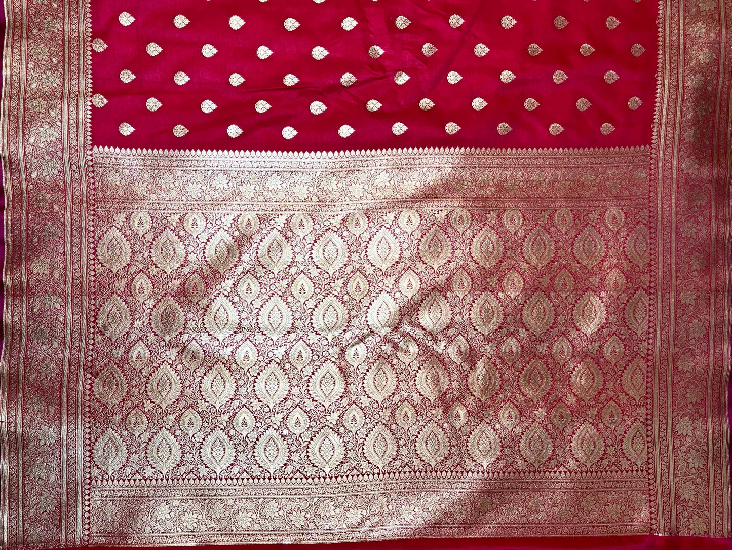 Red Banaras Katan Silk Saree with Body Butti and Border Design b0435ds