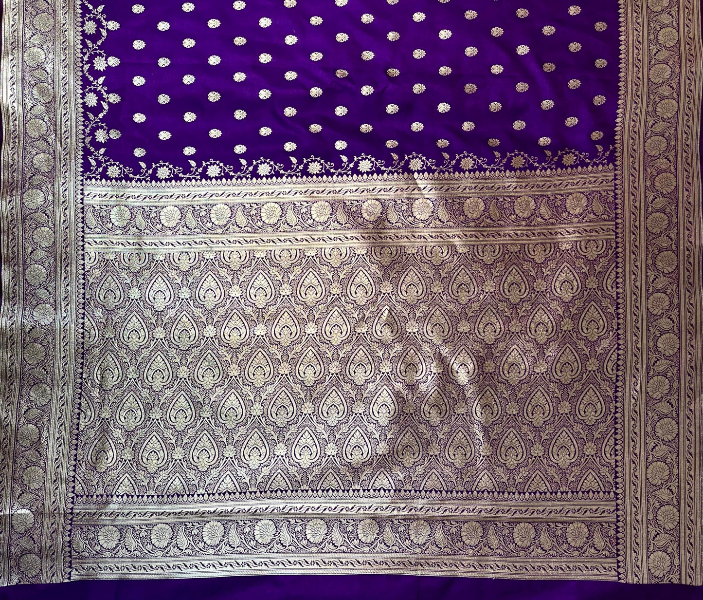 Lavender Banaras Katan Silk Saree with Body Butti and Border Design b0441ds