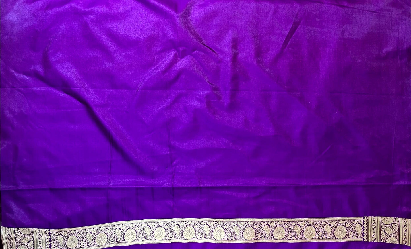 Lavender Banaras Katan Silk Saree with Body Butti and Border Design b0441ds