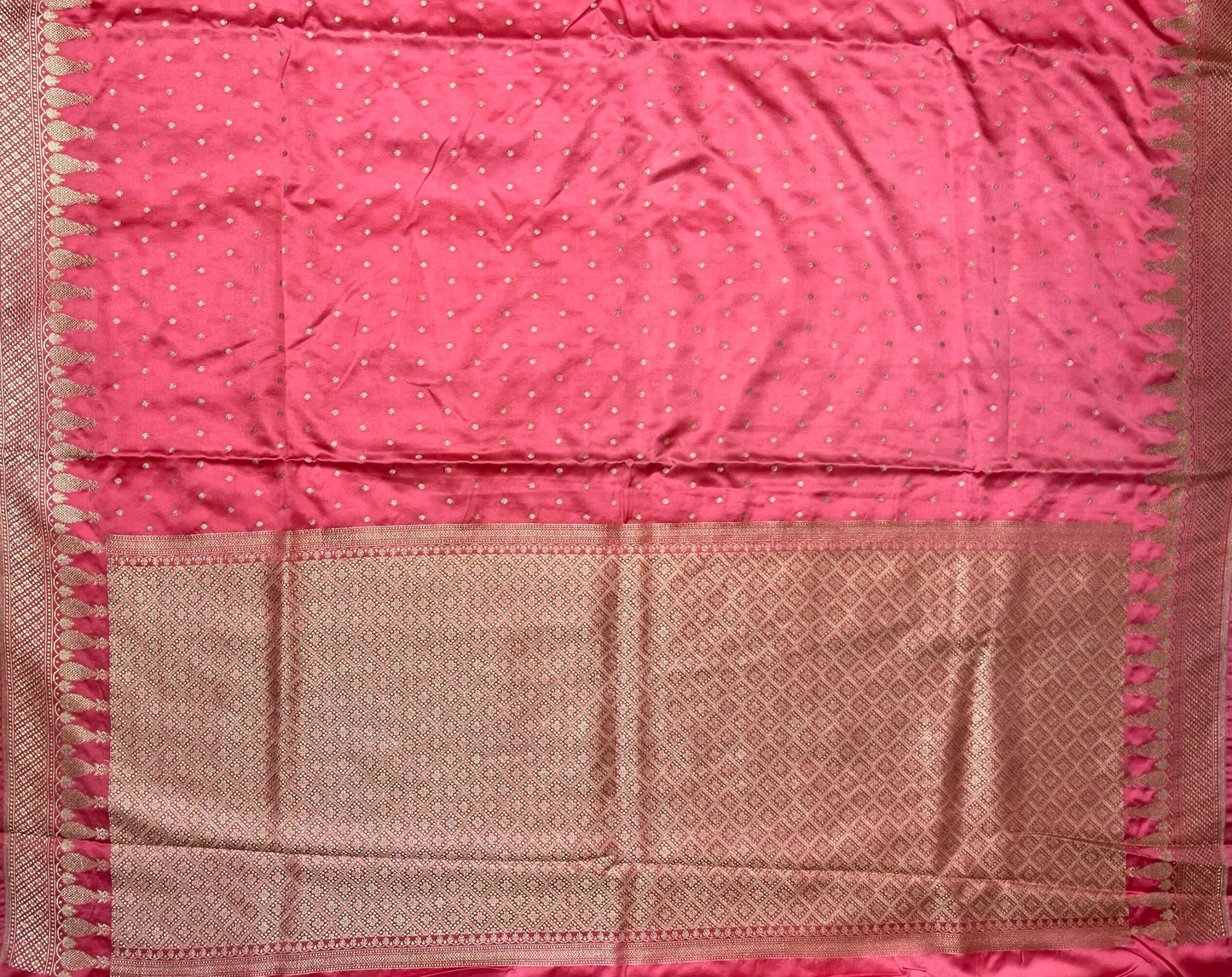 Pink Burgundy Banaras Katan Silk Saree with Body Butti and Border Design b0455ds