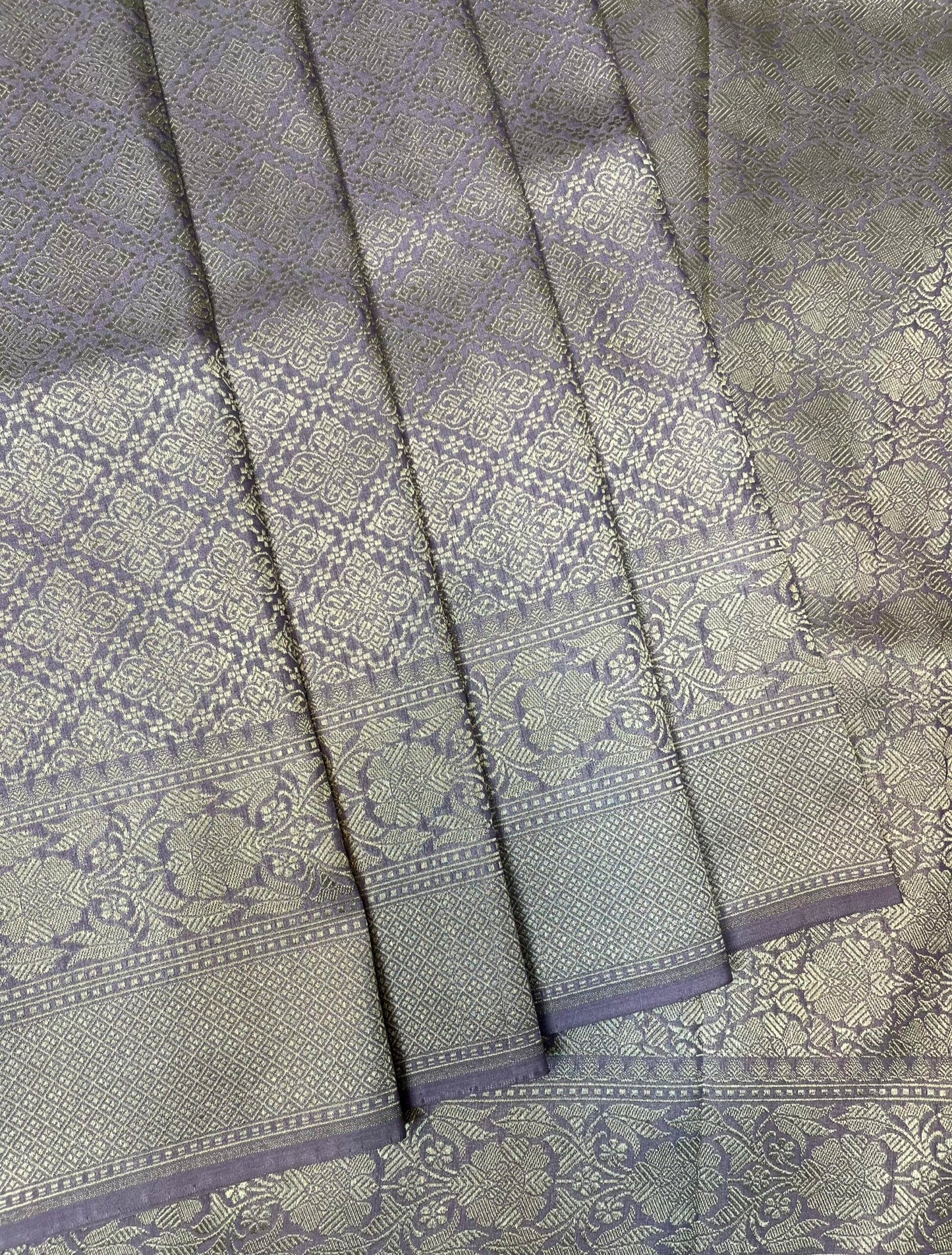 Light Violet Banaras Allover Brocade Saree with Border and Pallu Design b0494ds