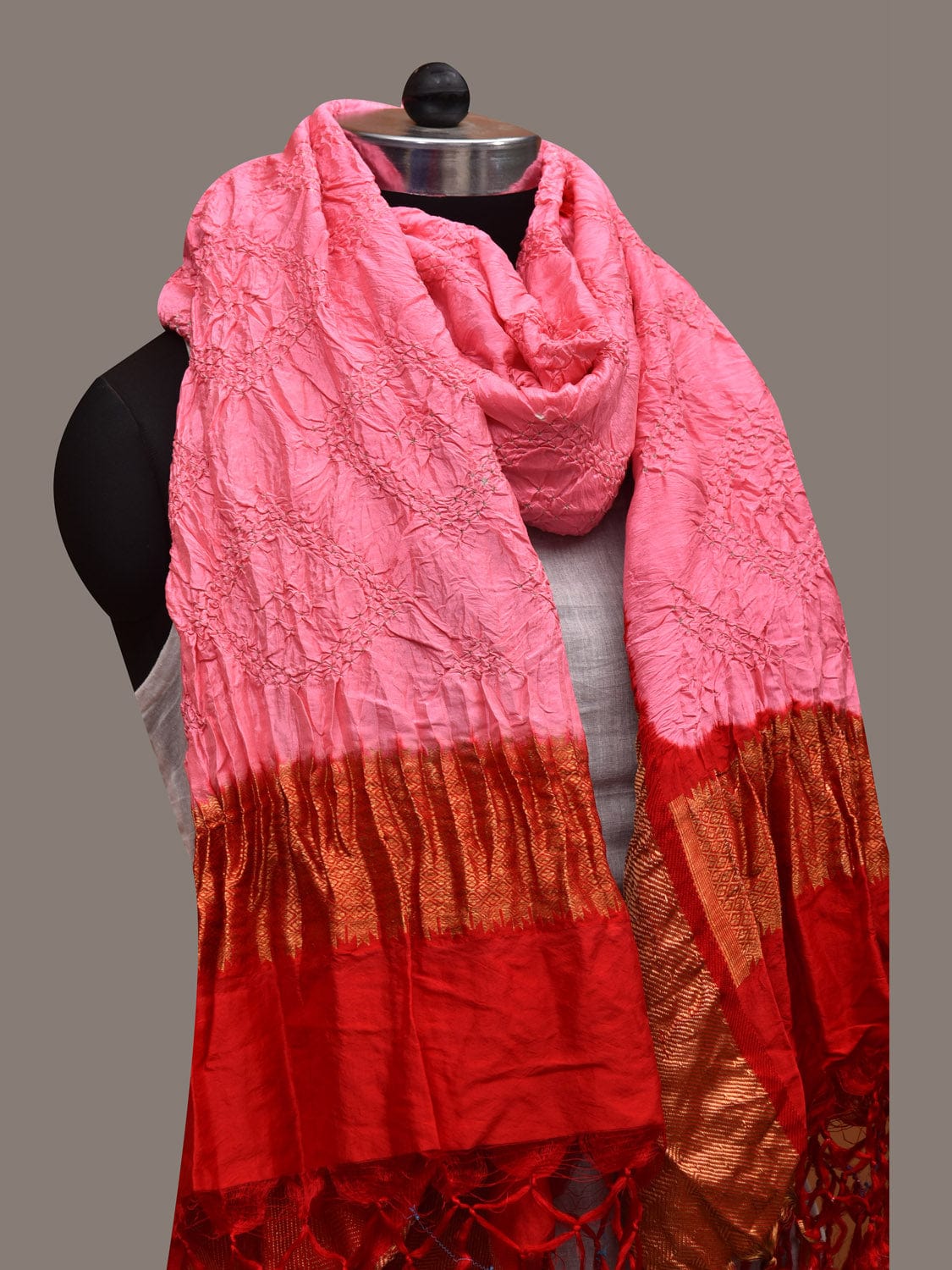 Baby Pink and Red Bandhani Kanchipuram Silk Handloom Dupatta with Border Design ds2913