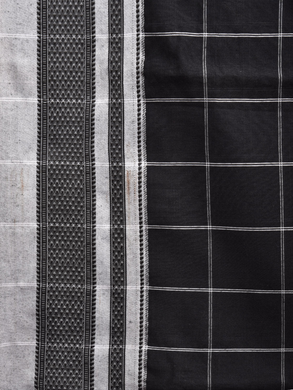 Black and White Bamboo Cotton Saree with Big Checks Design No Blouse bc0411
