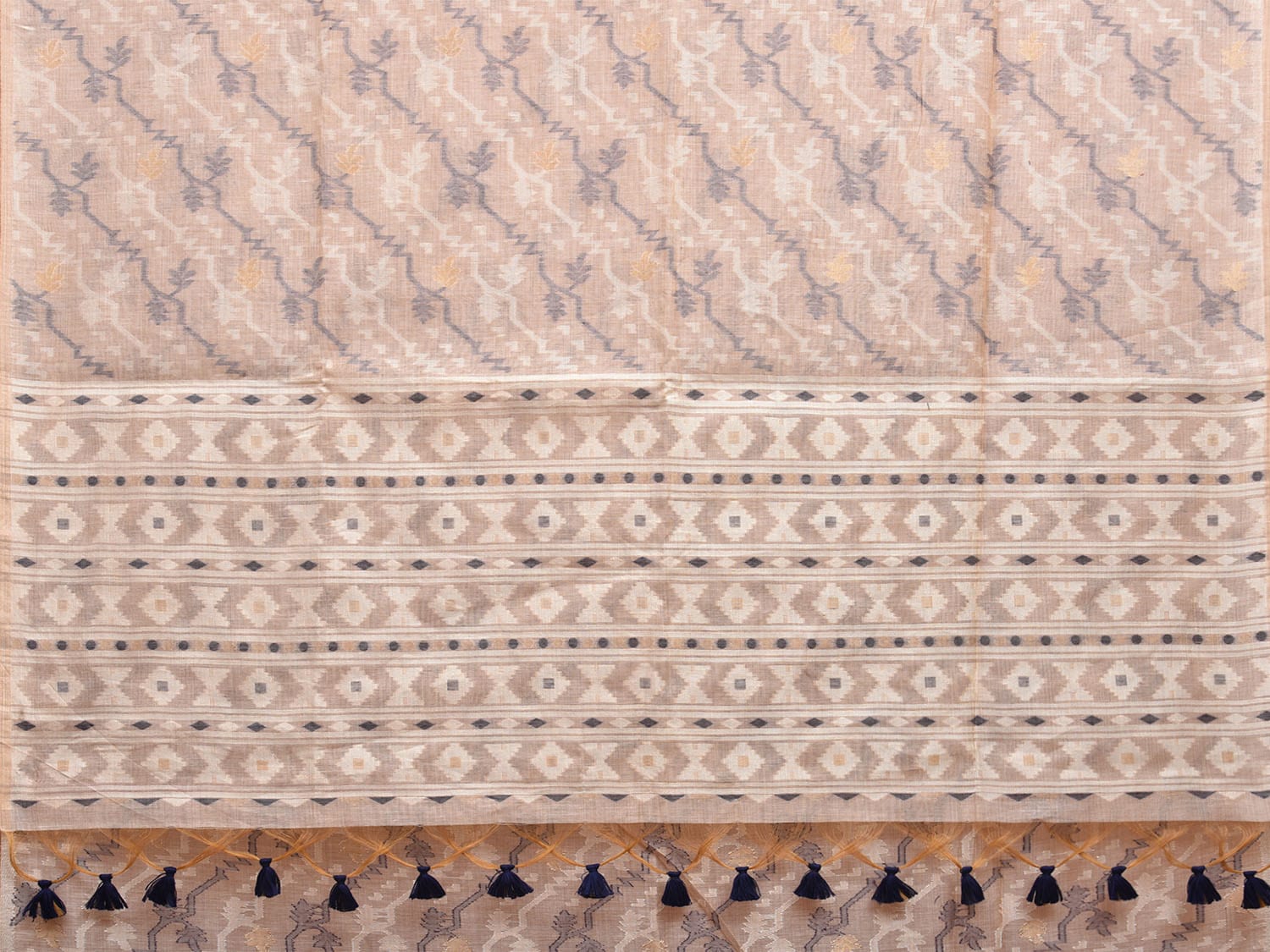 Beige Dhakai Jamdani Cotton Viscose Saree with Diagonal Body and Pallu Design dj0029