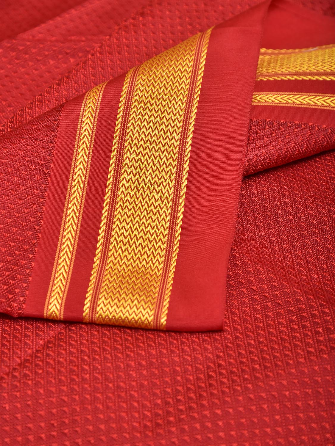 Red Jacquard Cotton Viscose Blouse with Border Design 1mt Length 45 Inches Width BL0036