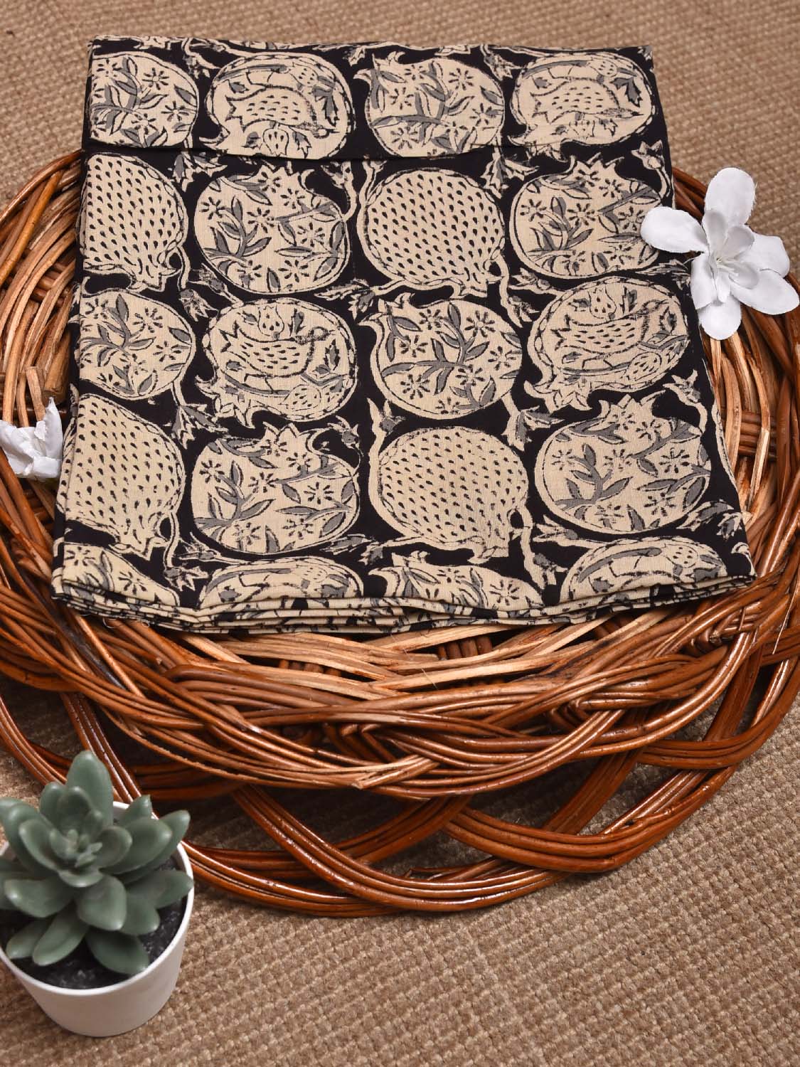 Black and Cream Kalamkari Block Print Cotton Blouse with Floral Buta Design 1.2mt Length 35 Inches Width BL0038