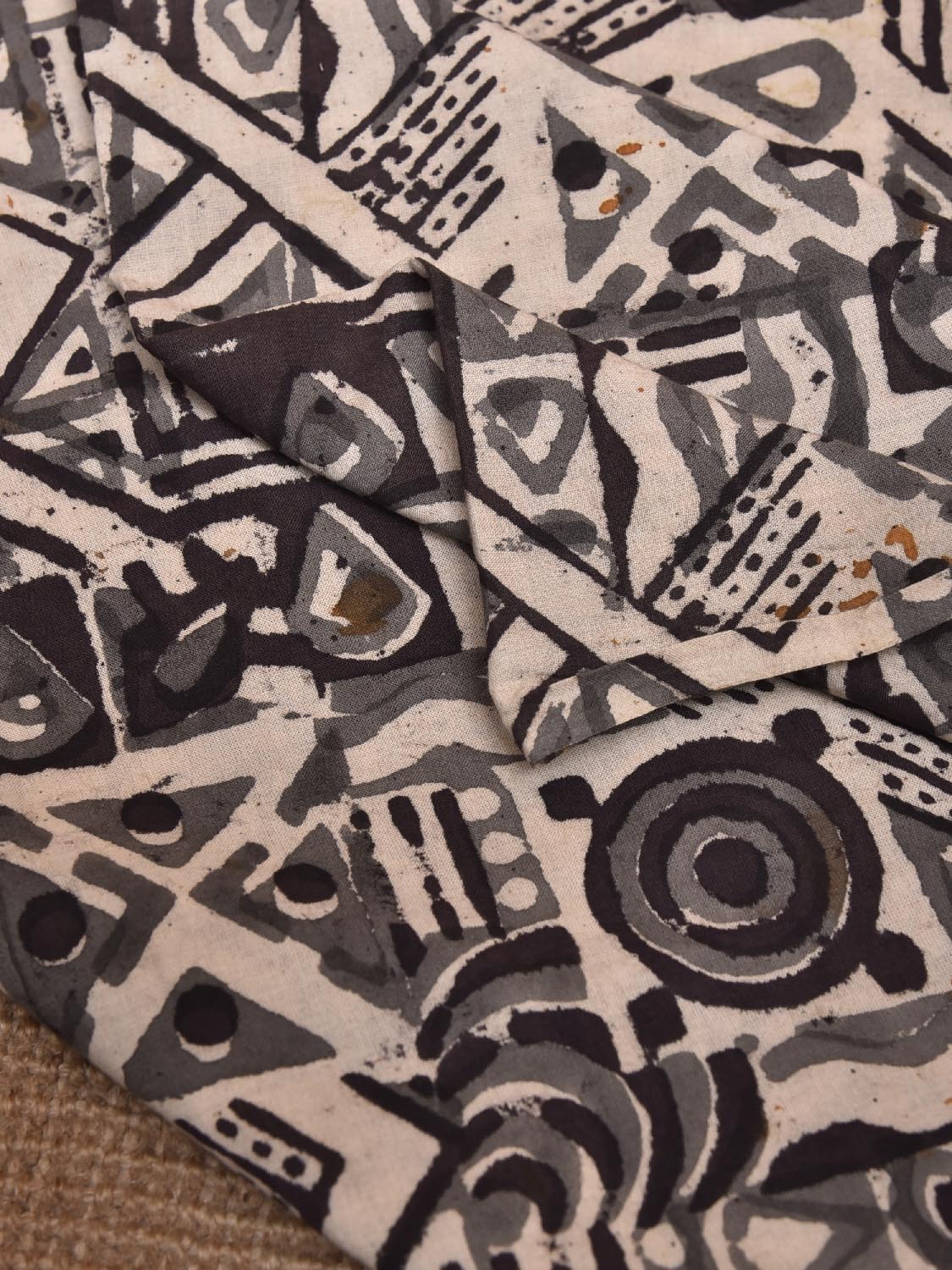 Cream and Grey Kalamkari Block Print Cotton Blouse with Geometric Design 1.2mt Length 35 Inches Width BL0057