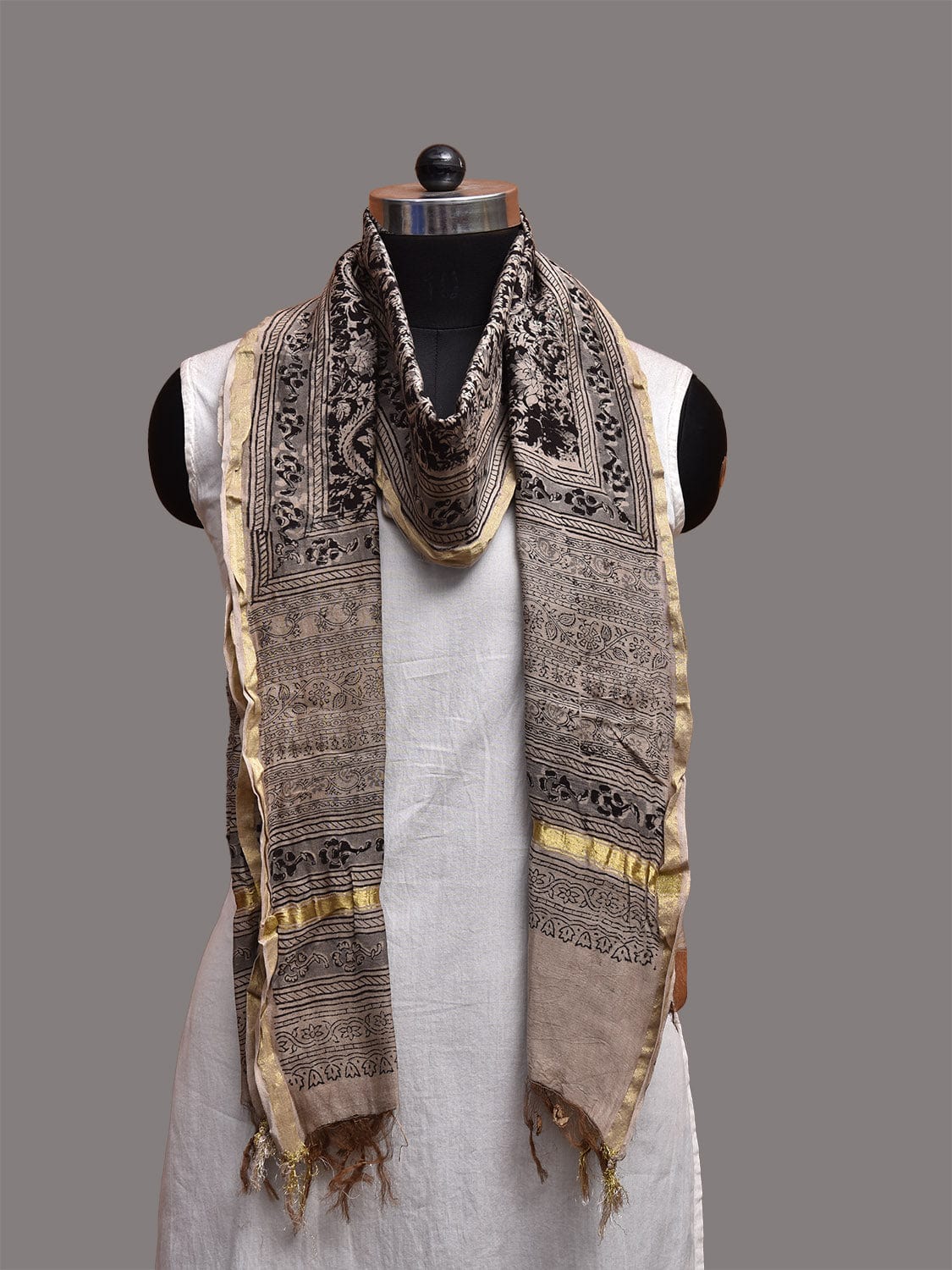 Black and Cream Kalamkari Block Print Cotton Silk Dupatta with Floral Design ds3761
