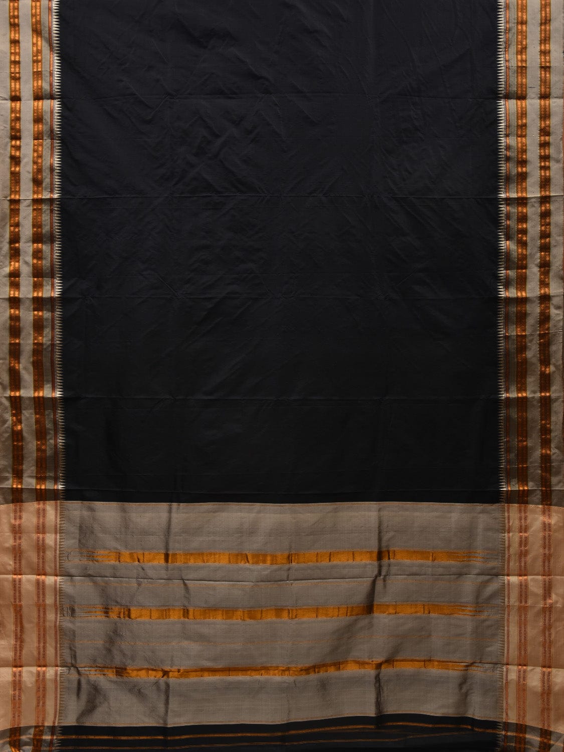Black and Cream Narayanpet Silk Handloom Plain Saree with Traditional Border Design No Blouse np0579