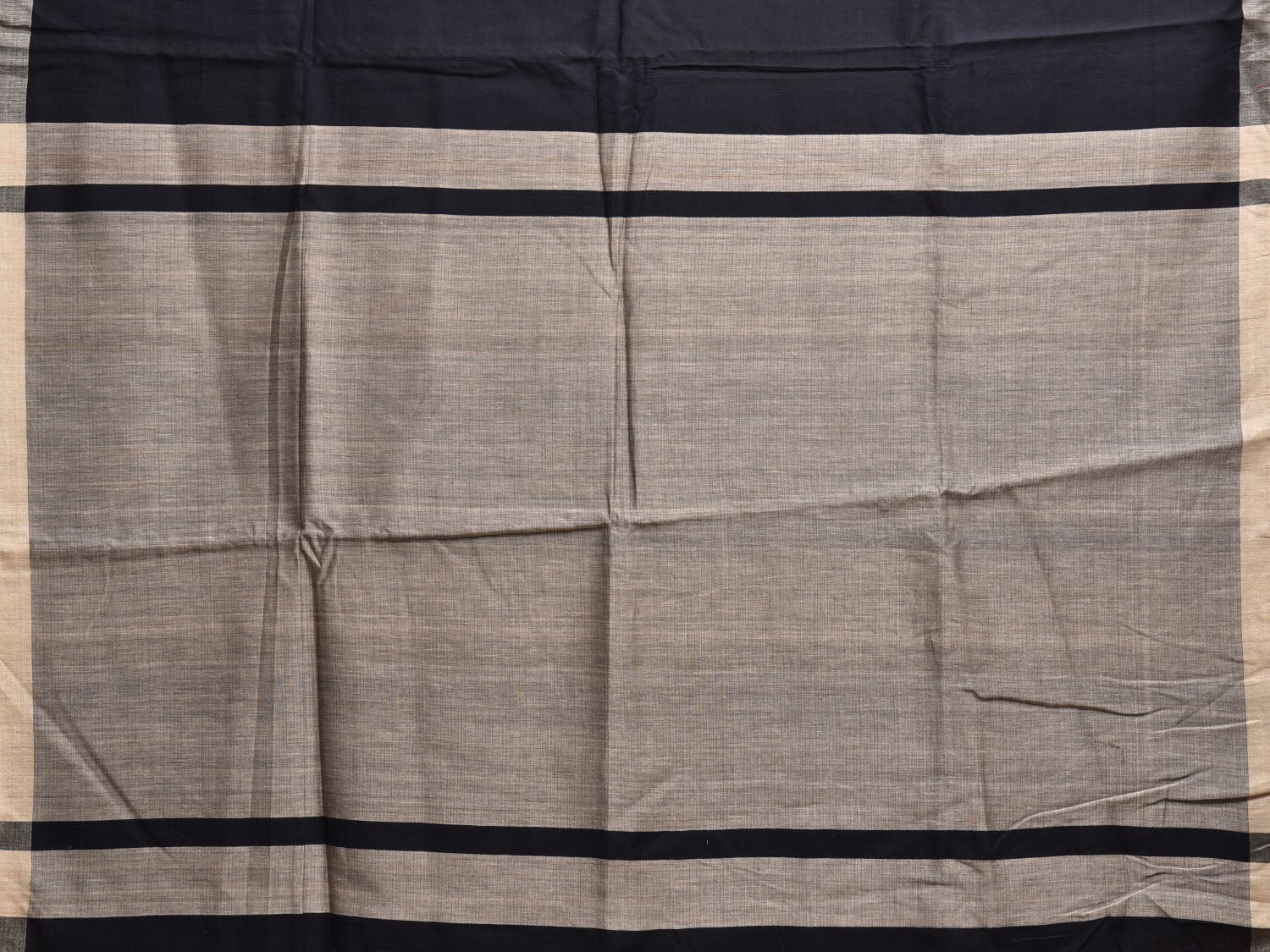 Black and Grey Cotton Plain Saree with Small Border and Contrast Pallu Design o0673