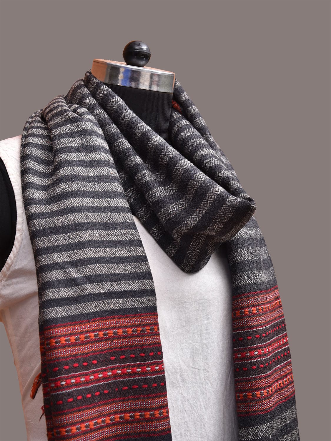 Black and Grey Woolen Shawl with Strips Design ds3661