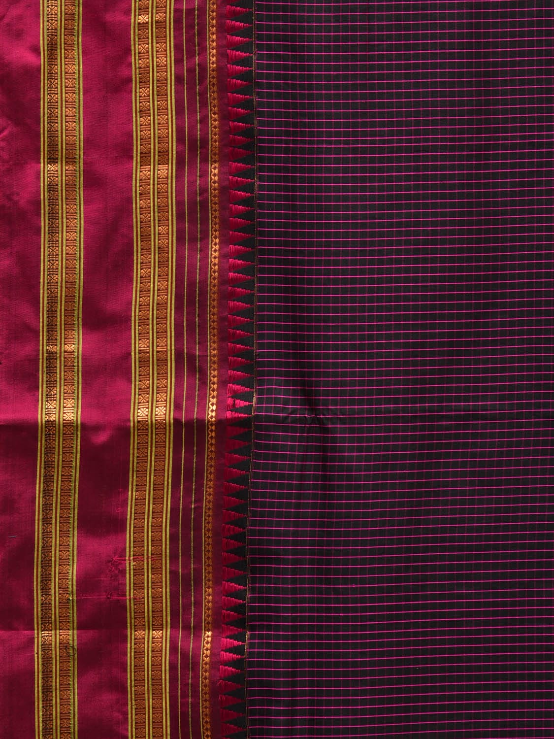 Black and Pink Narayanpet Silk Handloom Saree with Checks Design No Blouse np0680