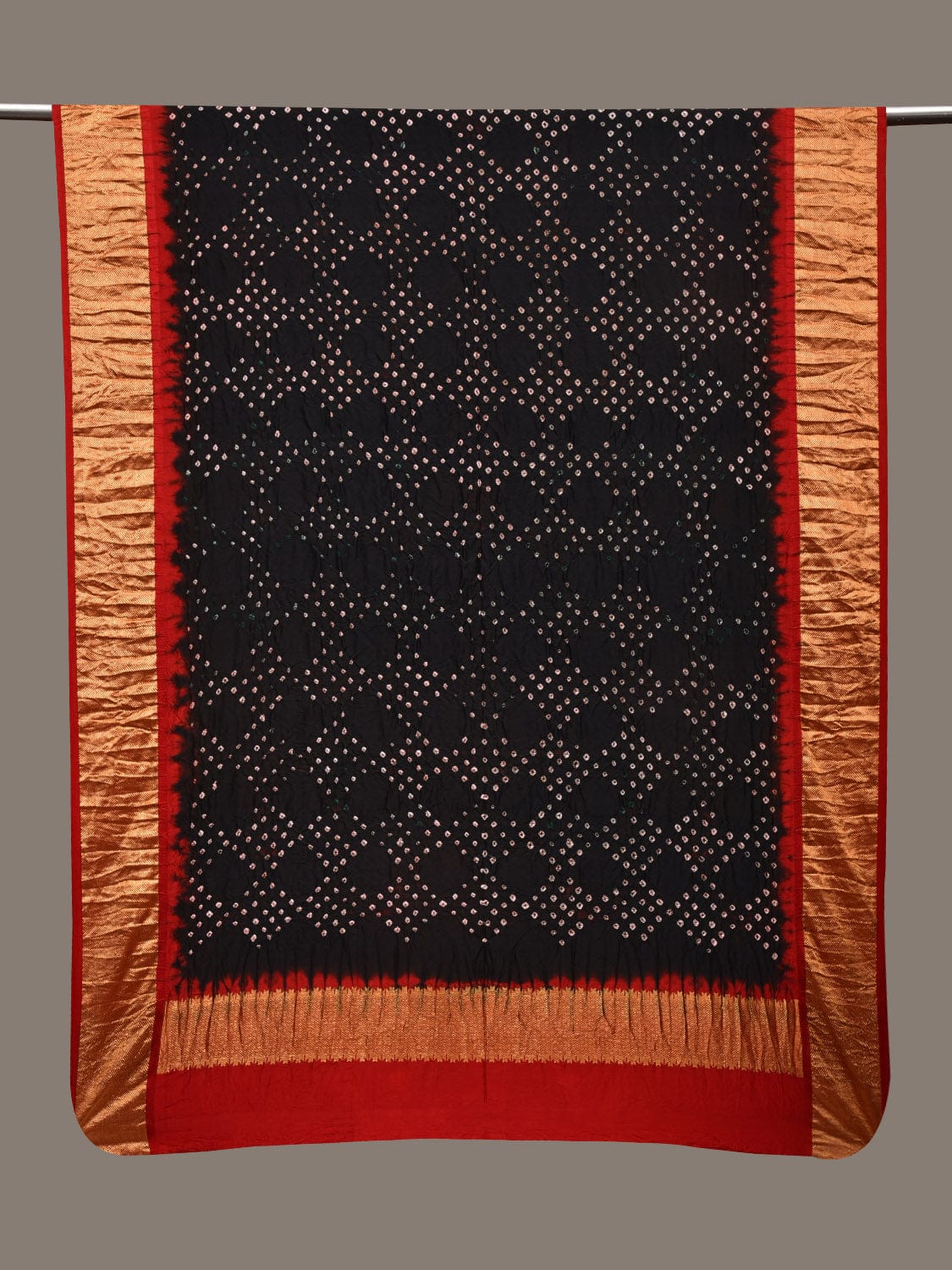 Black and Red Bandhani Kanchipuram Silk Handloom Dupatta with Border Design ds2917