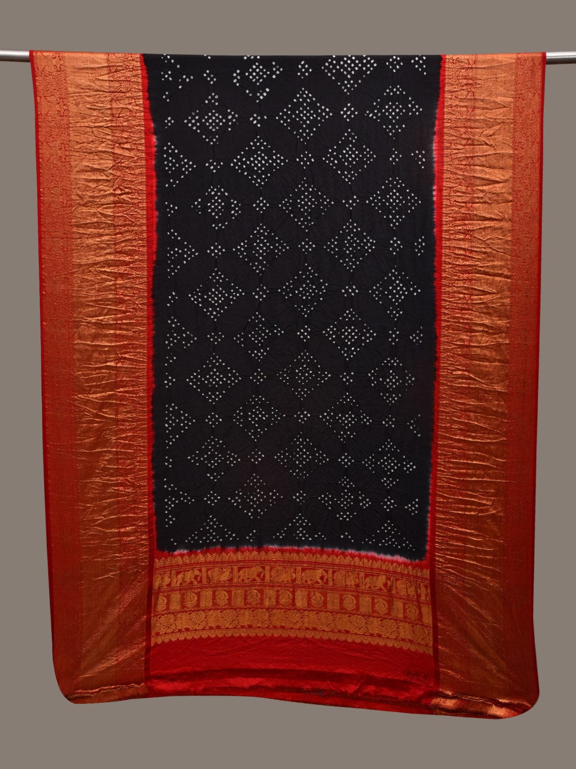 Black and Red Bandhani Kanchipuram Silk Handloom Dupatta with Border Design ds2951