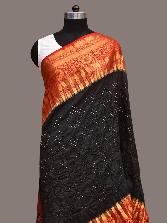 Black and Red Bandhani Kanchipuram Silk Handloom Dupatta with Kalamkari Design ds3571