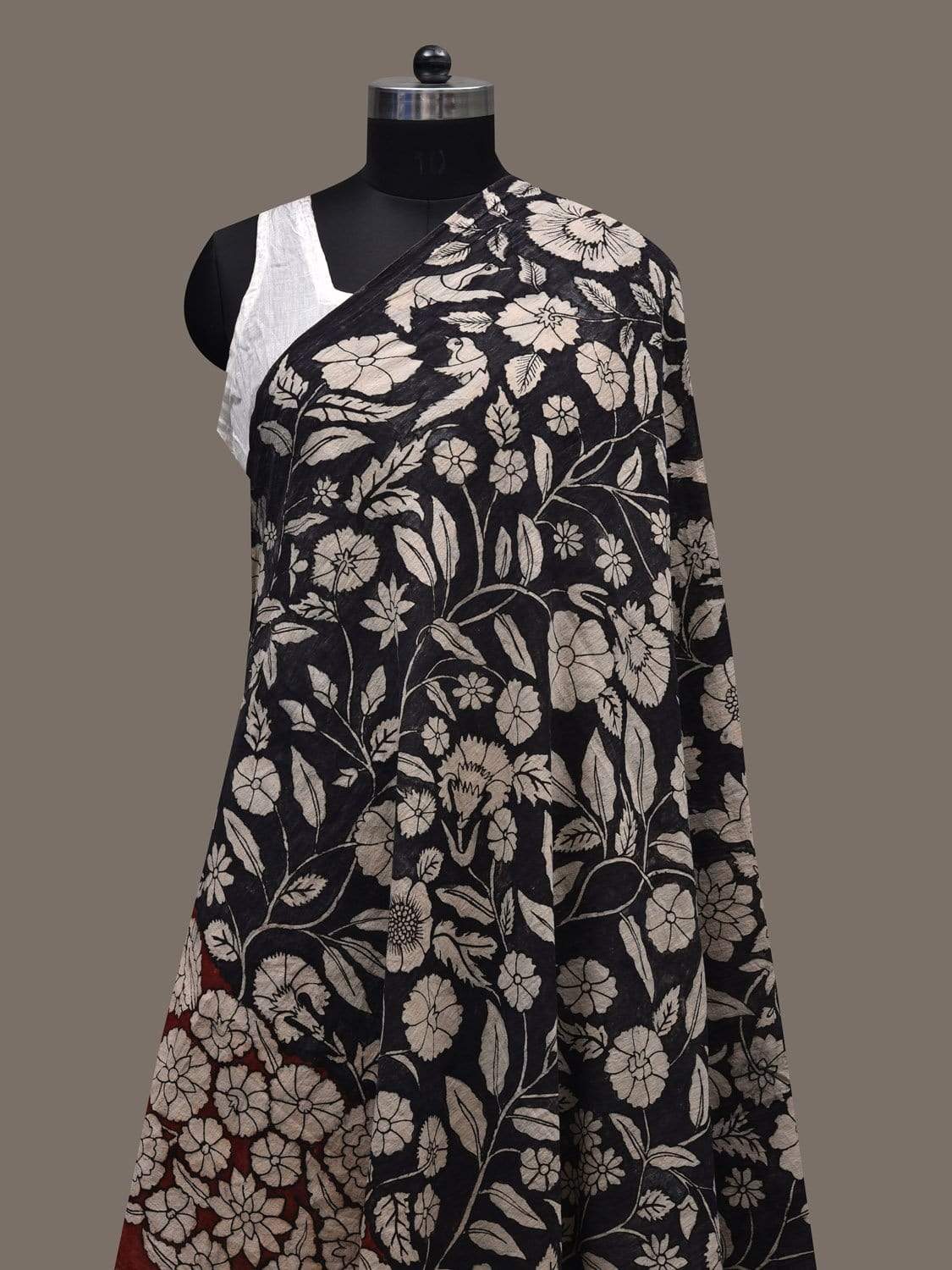 Black and Red Kalamkari Hand Painted Cotton Handloom Dupatta with Floral Design ds2467