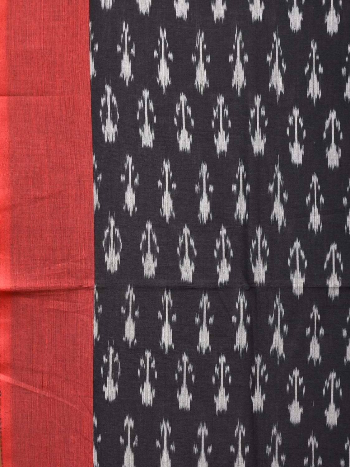 Black and Red Pochampally Ikat Cotton Handloom Saree with Arrow Head Design No Blouse i0781
