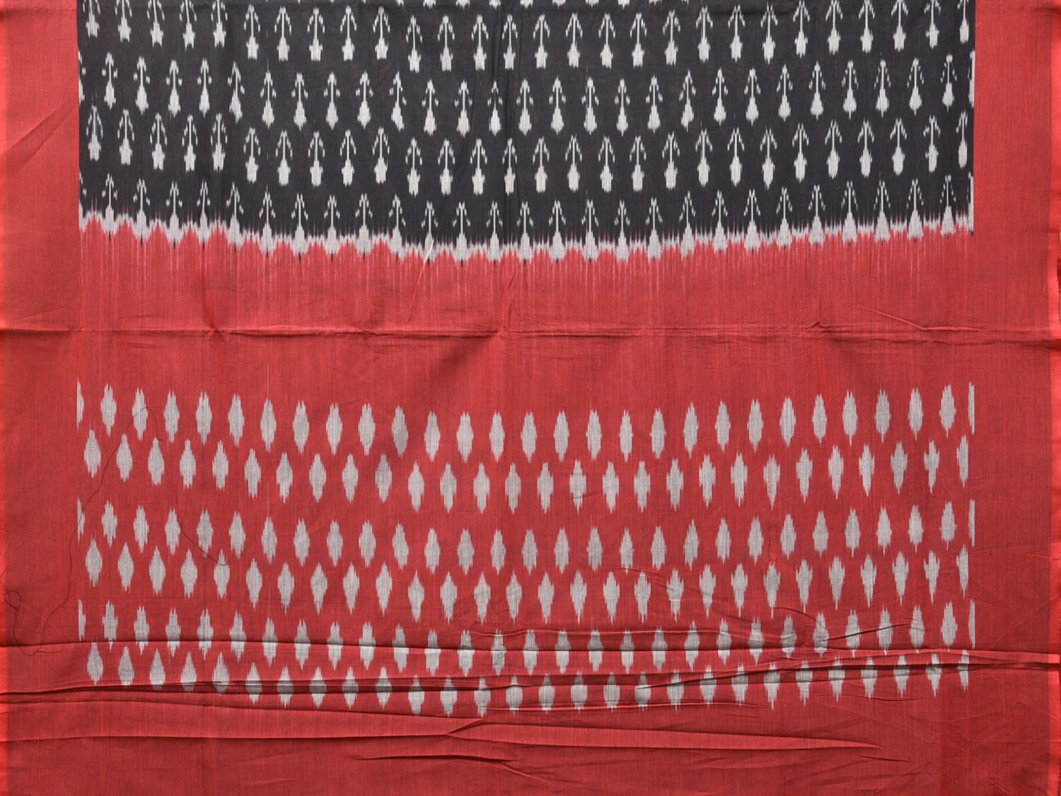 Black and Red Pochampally Ikat Cotton Handloom Saree with Arrow Head Design No Blouse i0781