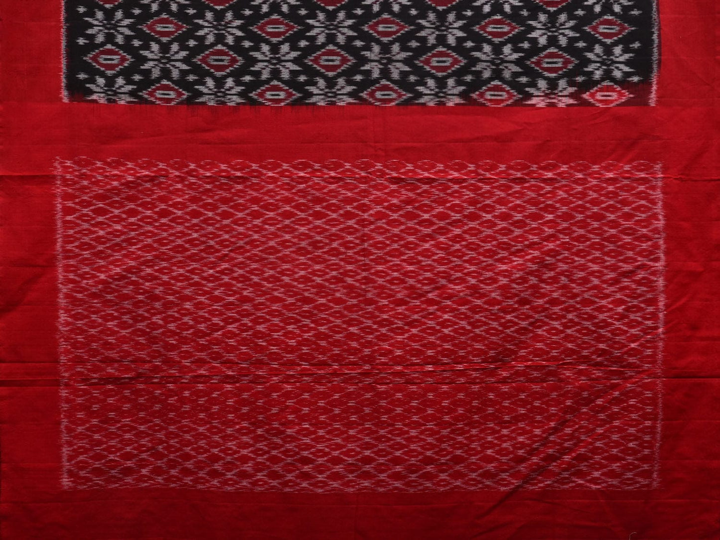 Black and Red Pochampally Ikat Cotton Handloom Saree with Telia Design i0689