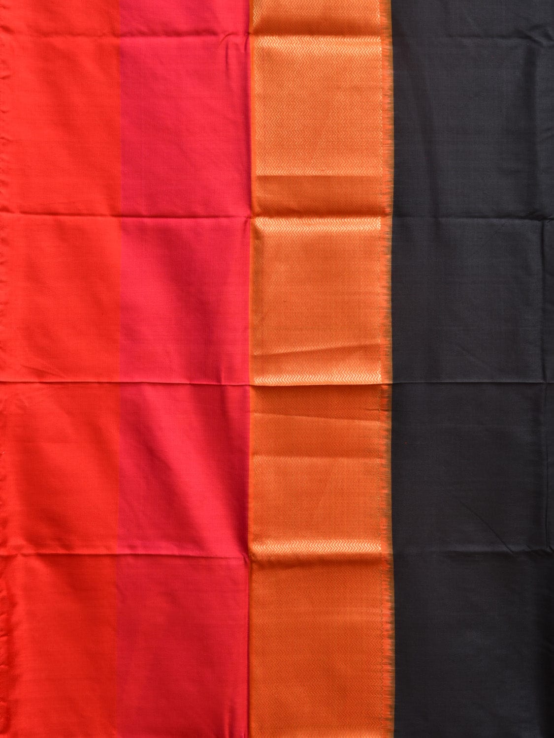 Black and Red Pochampally Ikat Silk Handloom Saree with Big Border Design i0855