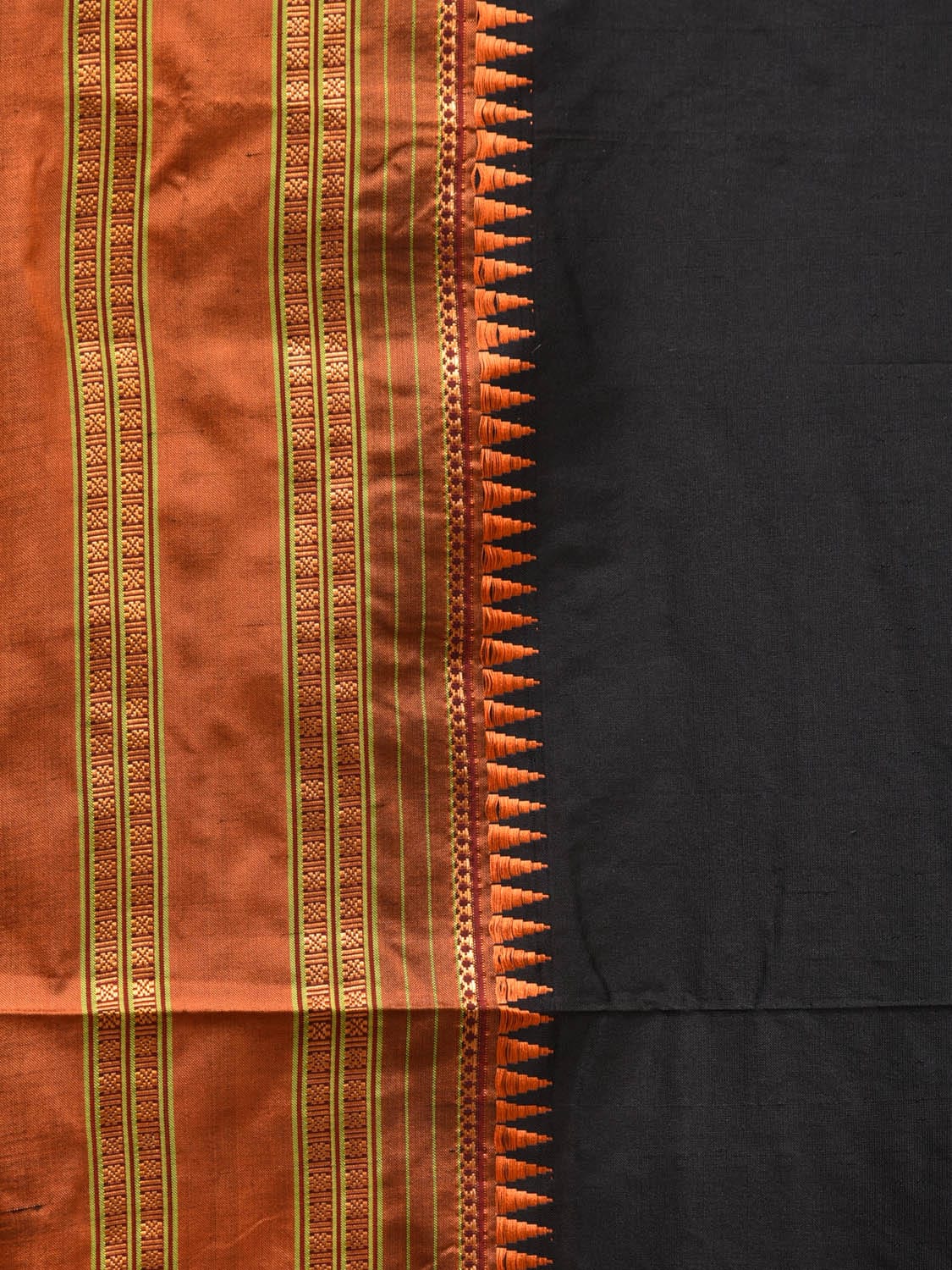 Black and Rust Narayanpet Silk Handloom Plain Saree with Traditional Border Design No Blouse np0671