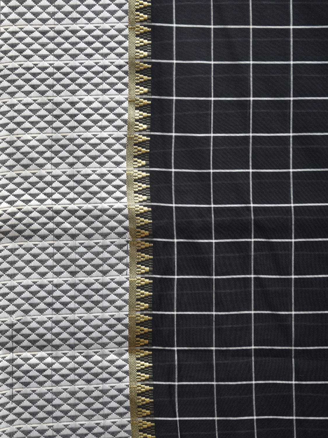 Black and White Bamboo Cotton Saree with Big Checks Design No Blouse bc0387