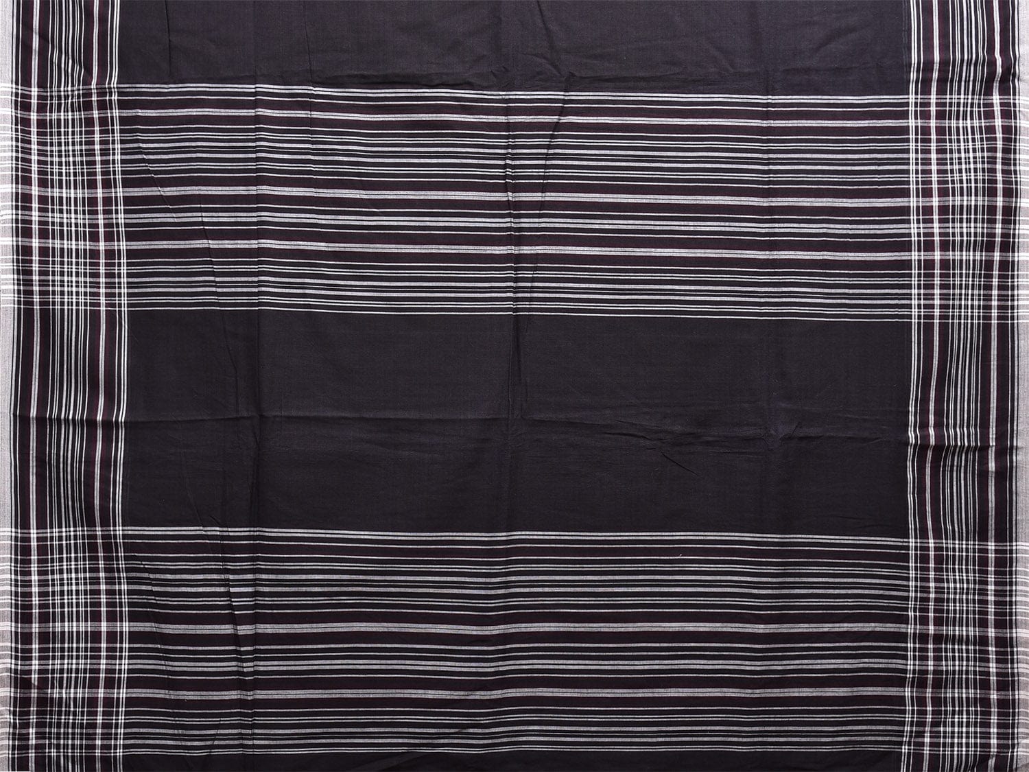 Black and White Organic Cotton Plain Saree with Strips Pallu Design o0567