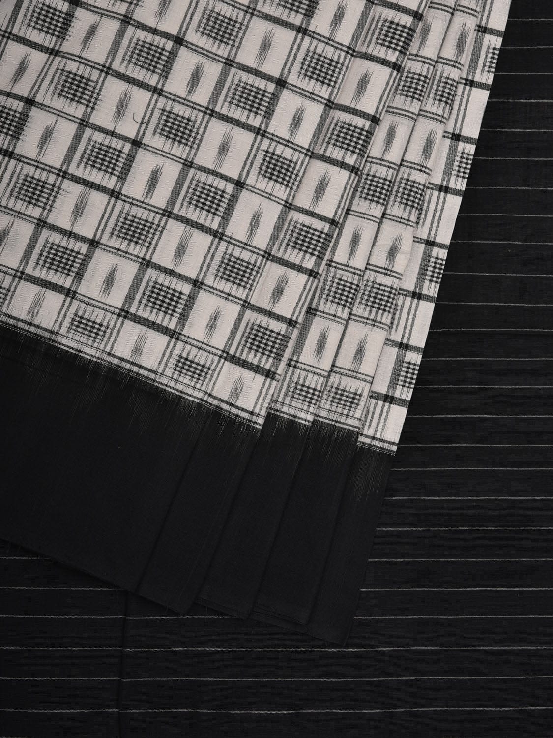 Black and White Pochampally Ikat Cotton Handloom Saree with Checks Design i0668