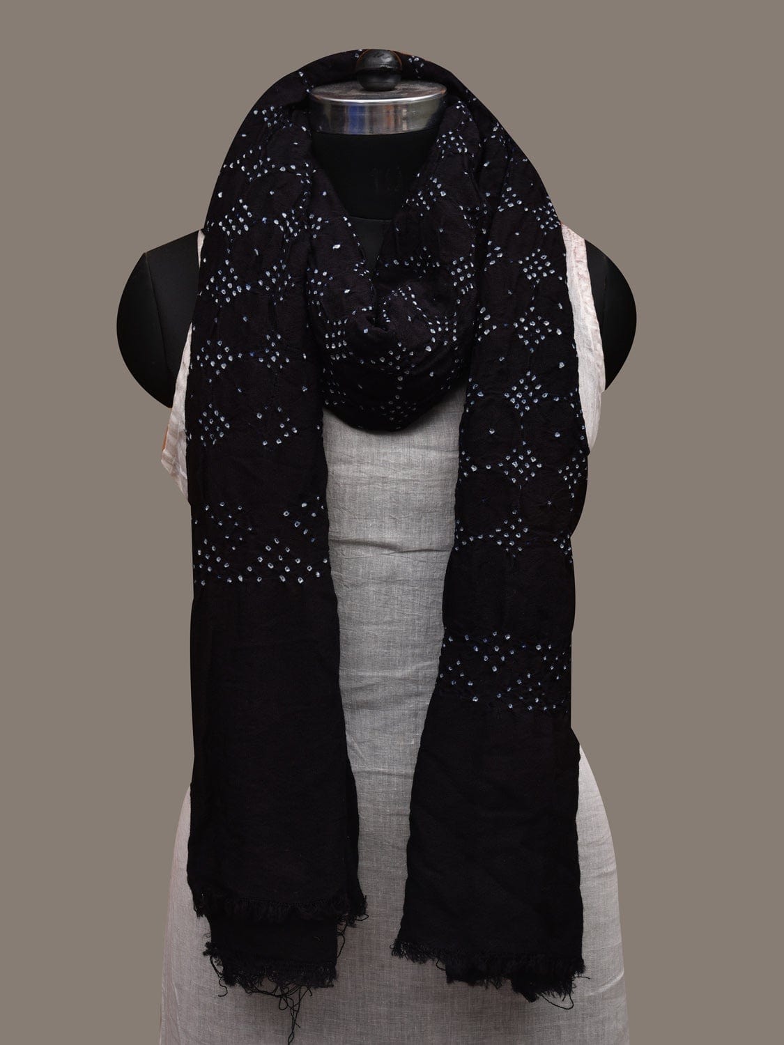 Black Bandhani Banaras Woolen Dupatta ds2633
