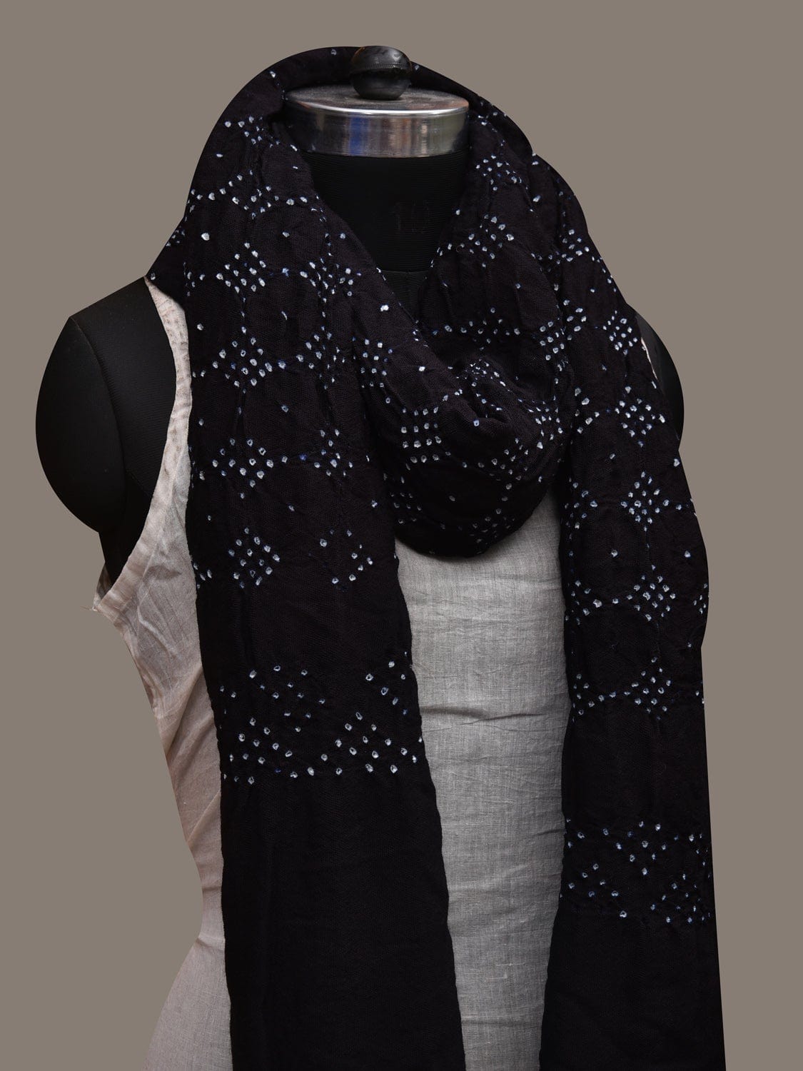 Black Bandhani Banaras Woolen Dupatta ds2633