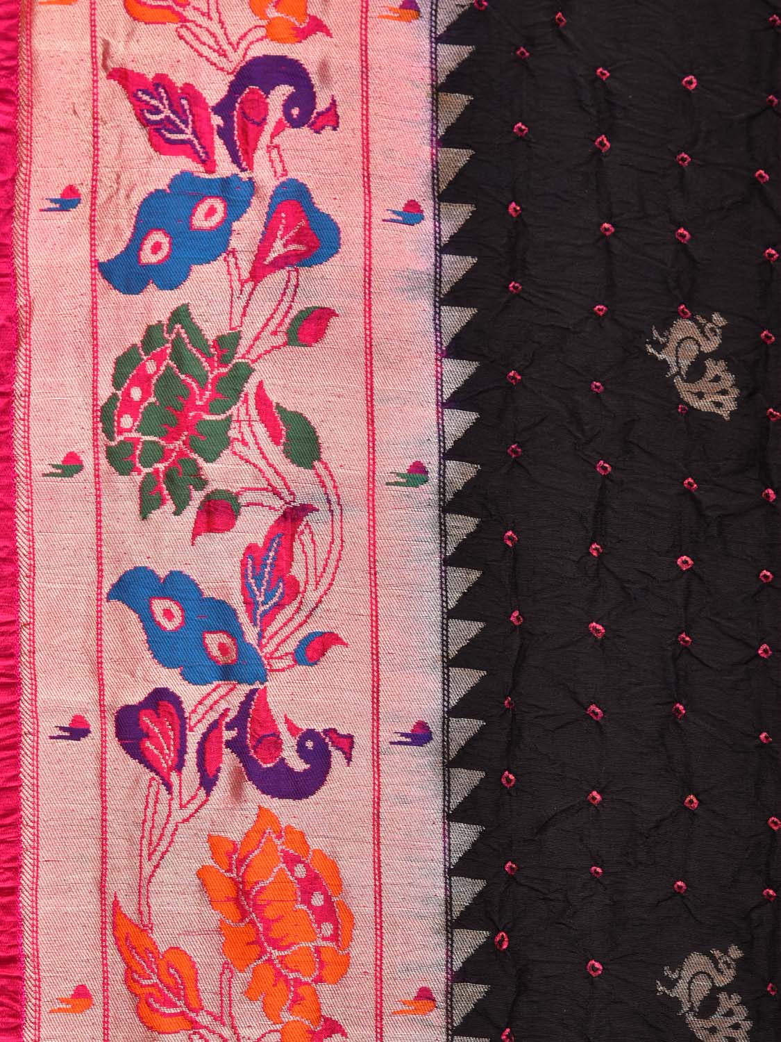 Black Bandhani Paithani Silk Handloom Saree with Peacock and Lotus Border Design bn0153