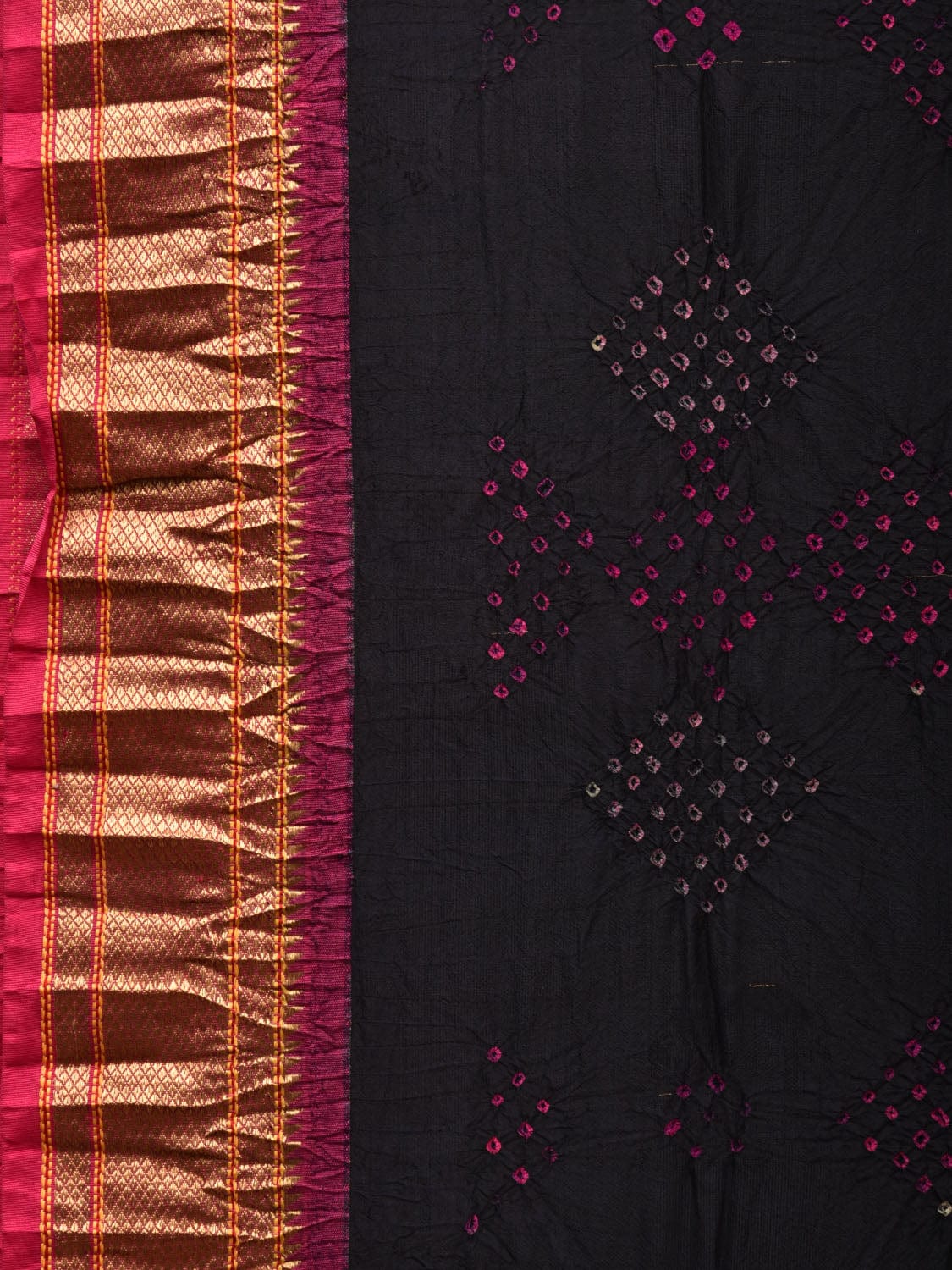 Black Bandhani Paithani Silk Handloom Saree with Peacocks Pallu Design bn0380