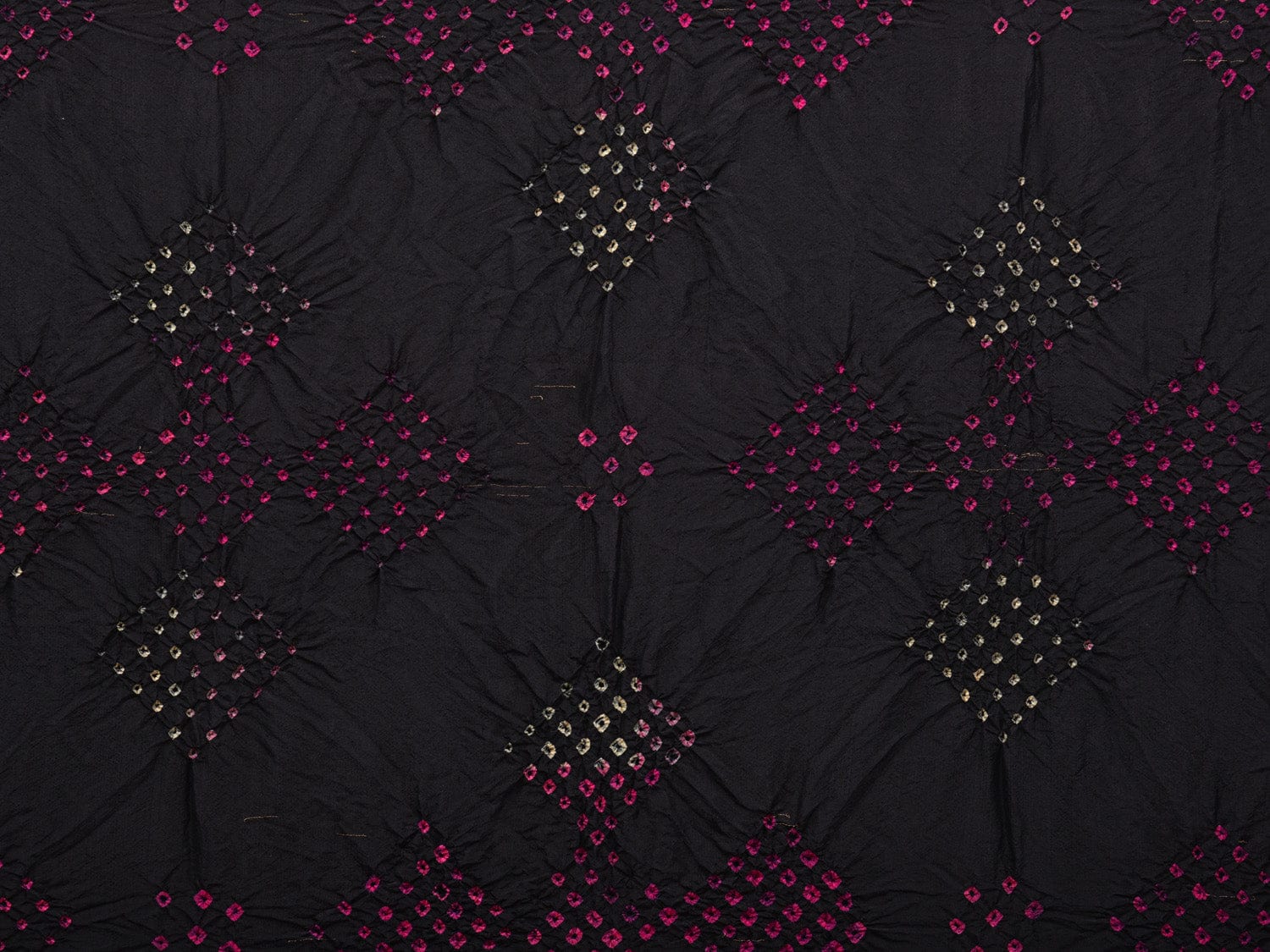 Black Bandhani Paithani Silk Handloom Saree with Peacocks Pallu Design bn0380
