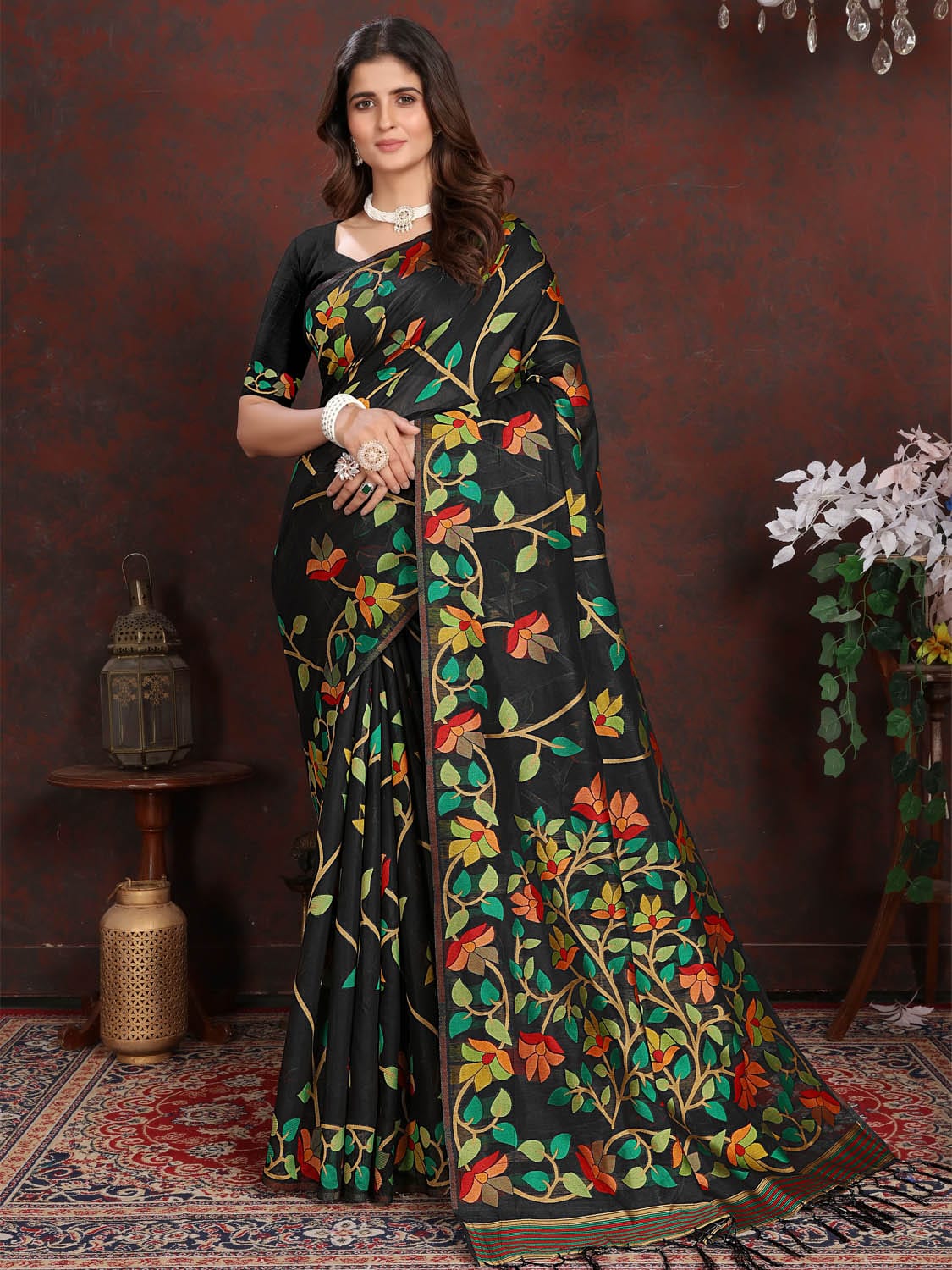 Black Dhakai Jamdani Cotton Viscose Saree with Floral Border and Pallu Design dj0102