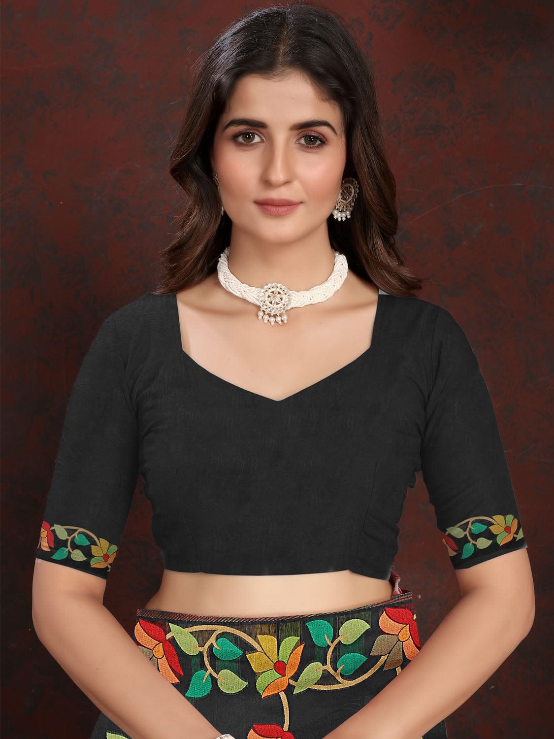 Black Dhakai Jamdani Cotton Viscose Saree with Floral Border and Pallu Design dj0102