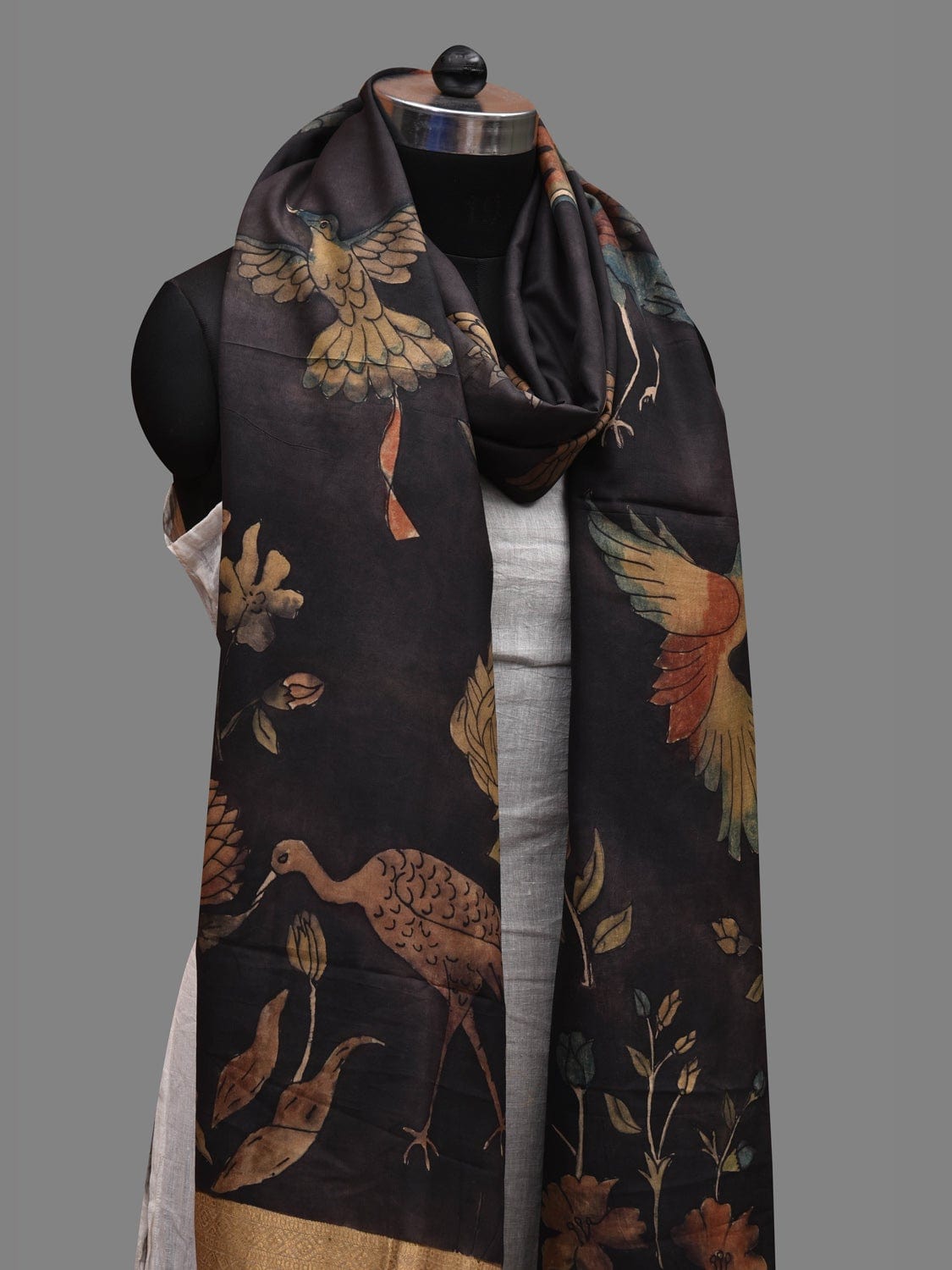 Black Kalamkari Hand Painted Kanchipuram Silk Handloom Dupatta with Birds Design ds2605