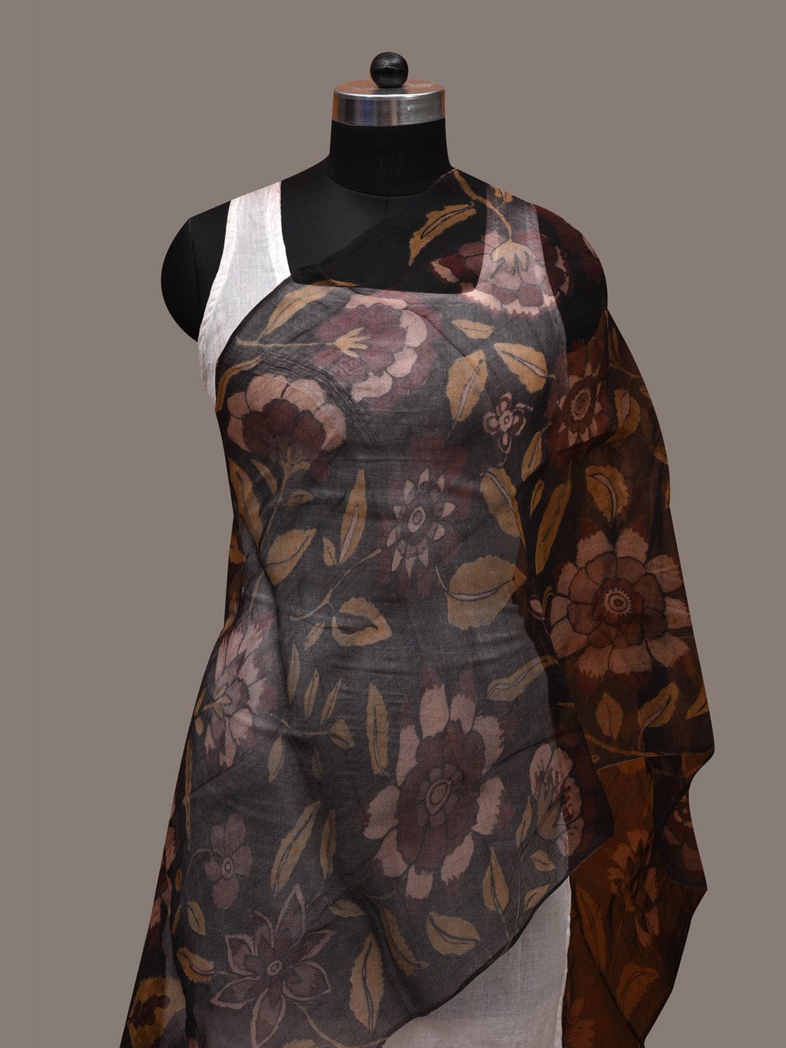 Black Kalamkari Hand Painted Organza Handloom Stole with Floral Design ds2710