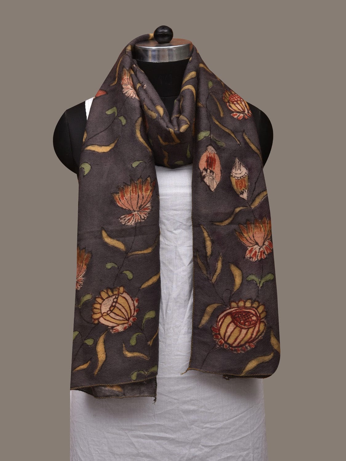 Black Kalamkari Hand Painted Woolen Handloom Stole with Floral Design ds3035