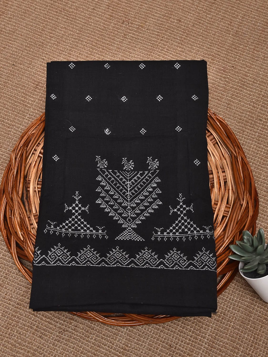 Black Kasuti Khadi Cotton Blouse with Peacock Design Length 1mt Width 44 Inches BL0151
