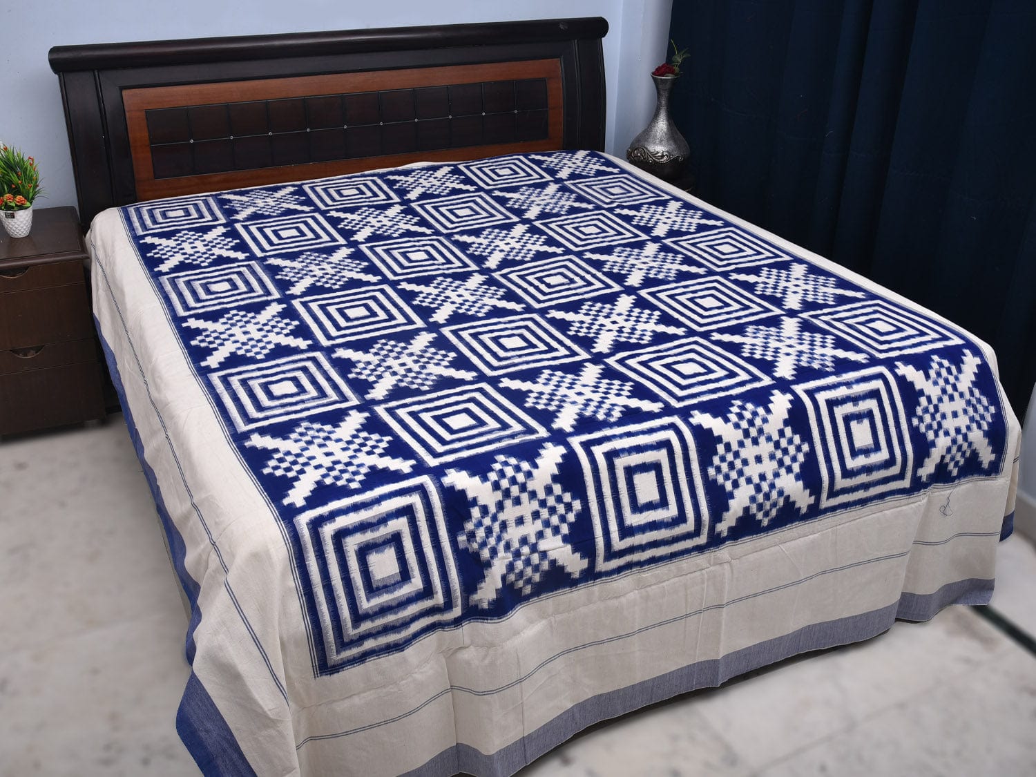 Black Pochampally Ikat Cotton Handloom Bedsheet with Allover Design 90 x 108 Inches No Pillow Covers bd0066